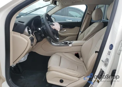 2016 Mercedes-Benz Glc 300 from USA, damaged, VIN WDC0G4JB7GF052844